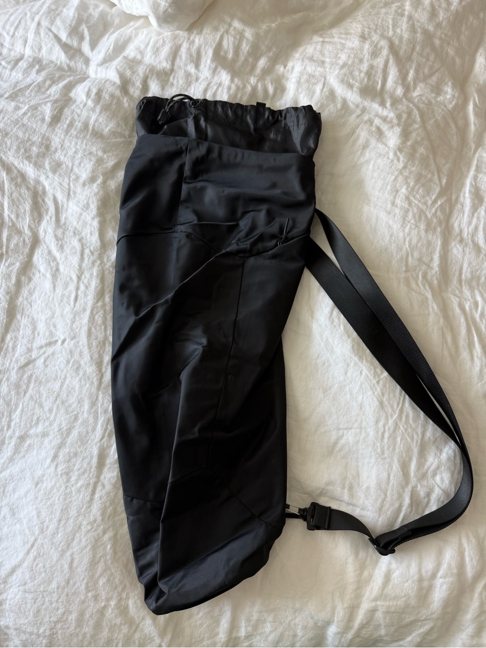 Lululemon Yoga Mat Bag Black Crossbody Gear Bag